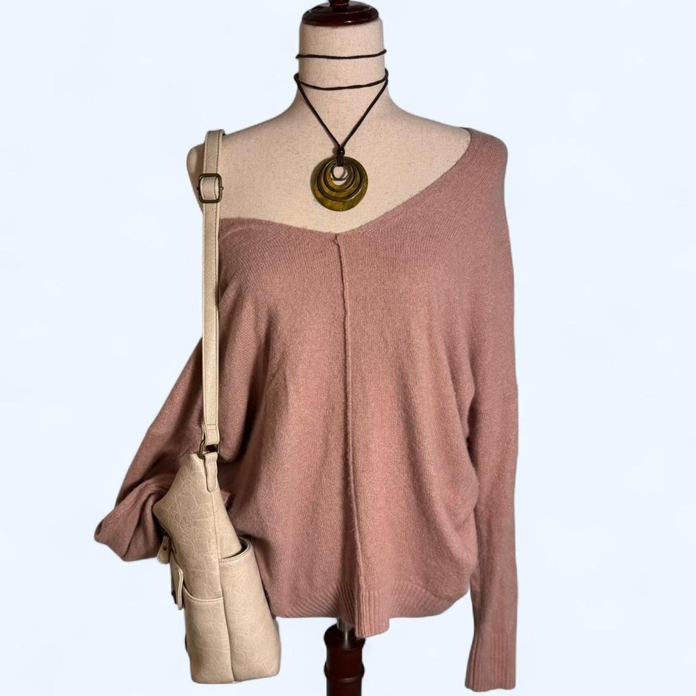 Express Baby Pink Oversized Off Shoulder V-Neck Knit Sweater Y2K Boho Small